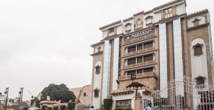 Hotel Maharaja Regency Ludhiana Exteriör bild
