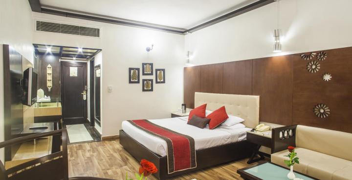 Hotel Maharaja Regency Ludhiana Exteriör bild