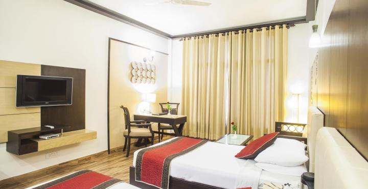 Hotel Maharaja Regency Ludhiana Exteriör bild