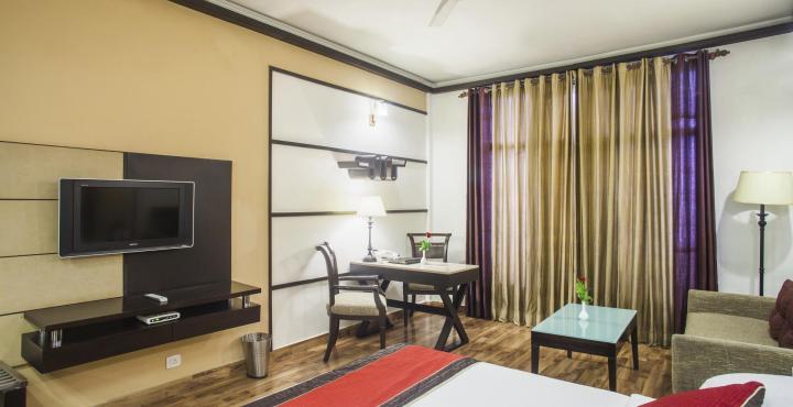 Hotel Maharaja Regency Ludhiana Exteriör bild