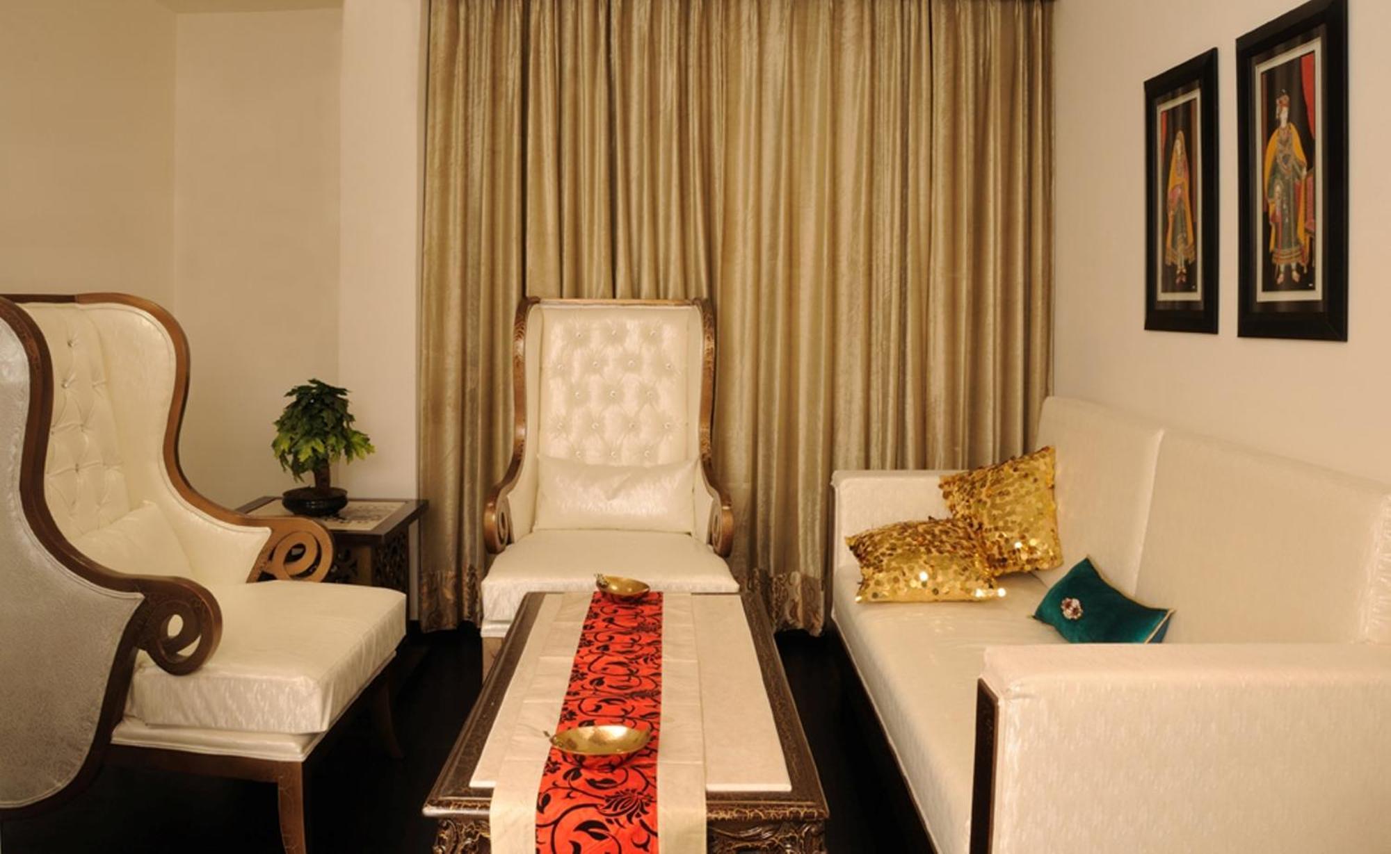 Hotel Maharaja Regency Ludhiana Exteriör bild