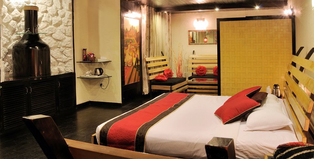 Hotel Maharaja Regency Ludhiana Exteriör bild