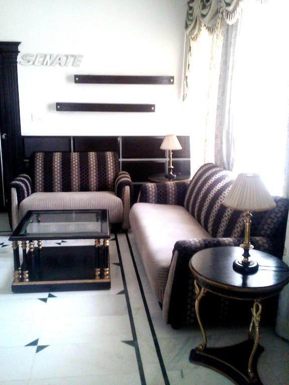 Hotel Maharaja Regency Ludhiana Exteriör bild